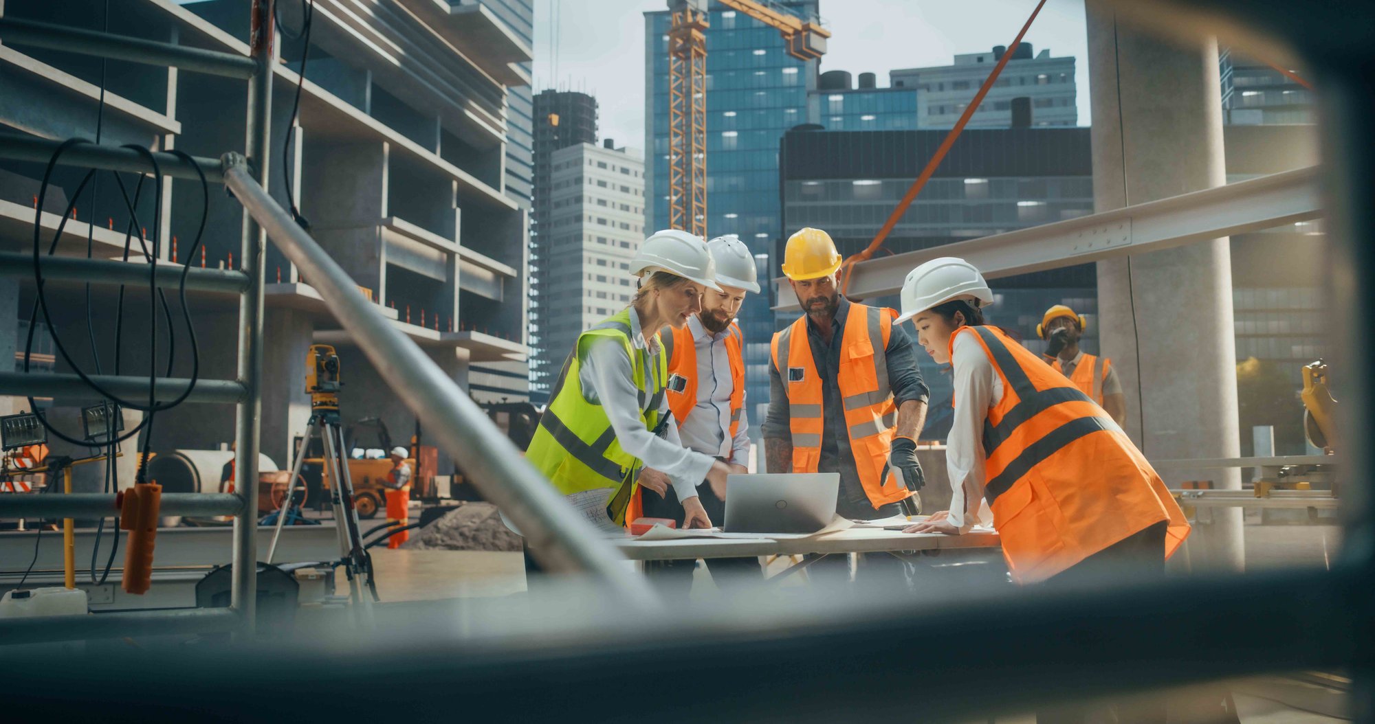 workers-discussing-a-project