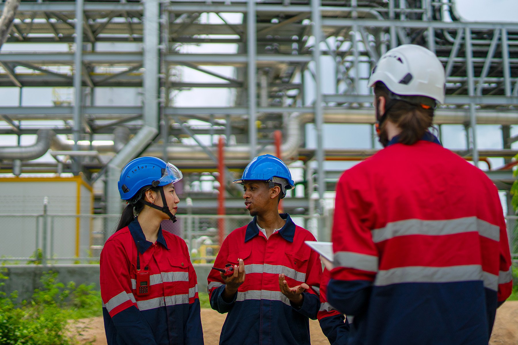 workers-talking-at-industrial-site